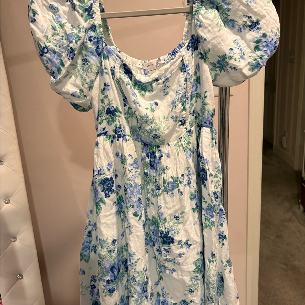 Altard State White Floral Puff-Sleeve Dress with Blue & Green Print